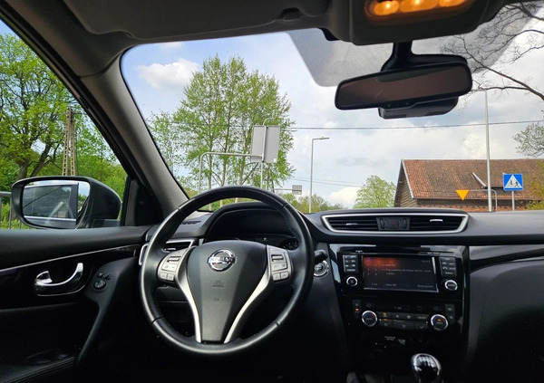 Nissan Qashqai cena 59999 przebieg: 173400, rok produkcji 2016 z Kościerzyna małe 631